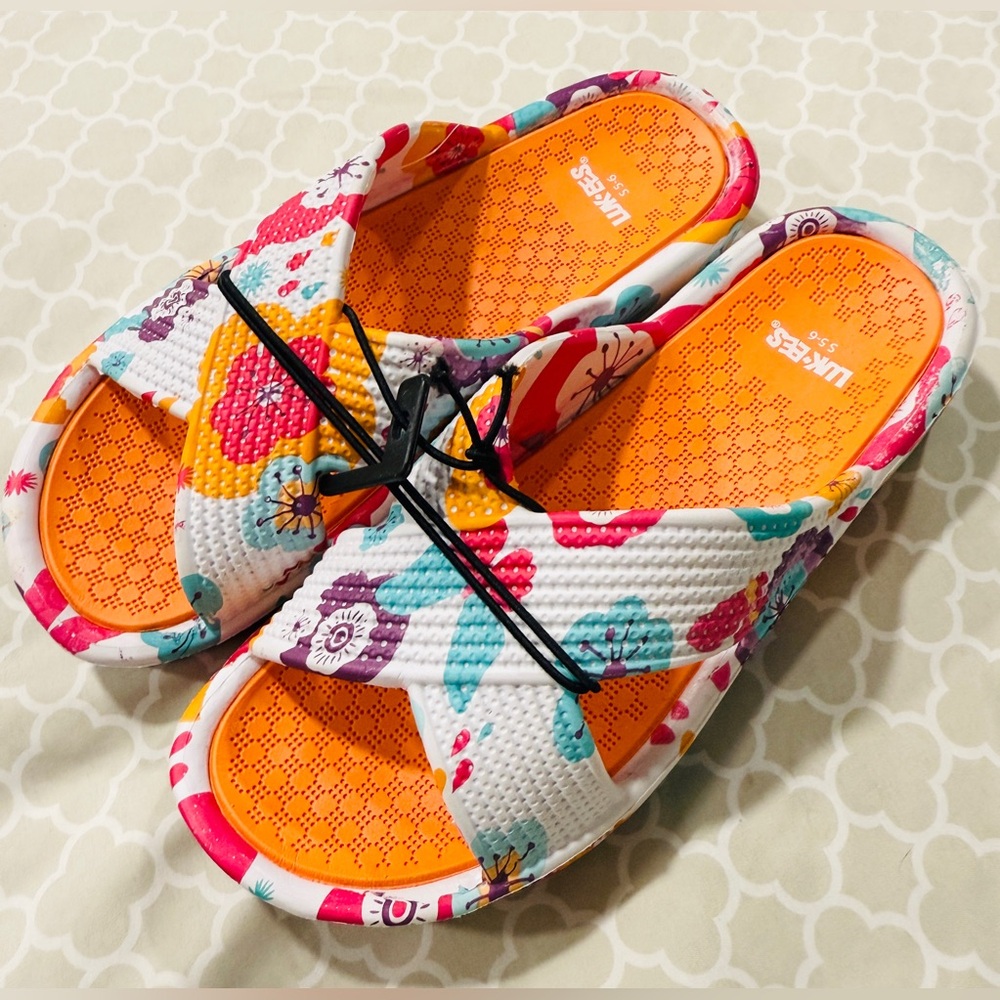 Muk Luks Slides/ Flip Flops S 5-6